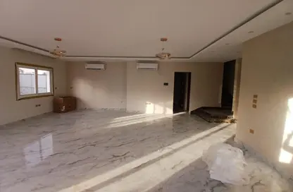 فيلا - 3 غرف نوم - 4 حمامات للايجار في مدينتي - القاهرة