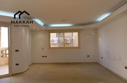 Apartment - 3 Bedrooms - 3 Bathrooms for rent in Salah Salem St. - Roxy - Heliopolis - Masr El Gedida - Cairo
