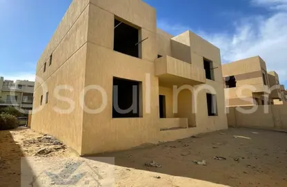 Villa - 4 Bedrooms - 4 Bathrooms for sale in First Heights - 26th of July Corridor - 6 October City - Giza