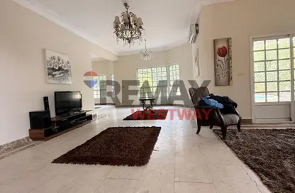 فيلا - 3 غرف نوم - 5 حمامات للايجار في 6 ويست - بيفرلي هيلز - كمبوندات الشيخ زايد - الشيخ زايد - الجيزة