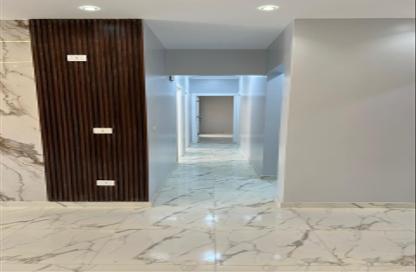Apartment - 4 Bedrooms - 2 Bathrooms for sale in Al Narges 1 - Al Narges - New Cairo City - Cairo