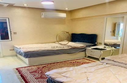 Apartment - 3 Bedrooms - 2 Bathrooms for sale in Abbas Mahmoud Al Akkad Axis - The 1st Settlement - New Cairo City - Cairo Apartment - 3 Bedrooms - 2 Bathrooms for sale in Abbas Mahmoud Al Akkad Axis - The 1st Settlement - New Cairo City - Cairo