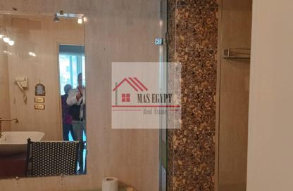 Apartment - 3 Bedrooms - 2 Bathrooms for rent in Nile St. - Dokki - Giza