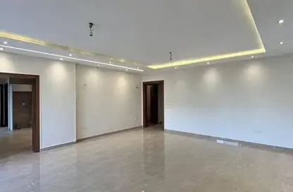 Apartment - 3 Bedrooms - 3 Bathrooms for sale in Garden Residence - Hyde Park - New Cairo City - Cairo