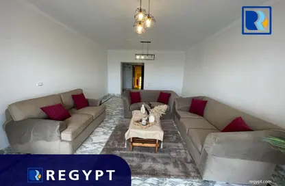 Apartment - 2 Bedrooms - 2 Bathrooms for rent in Ahmed Heshmat St. - Zamalek - Cairo