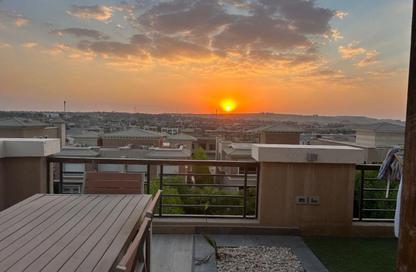 تاون هاوس - 5 غرف نوم - 4 حمامات للبيع في نيو جيزة - طريق مصر اسكندرية الصحراوي - مدينة 6 أكتوبر - الجيزة