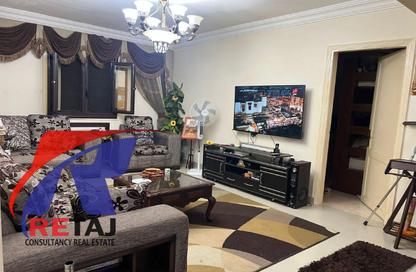 Apartment - 2 Bedrooms - 1 Bathroom for sale in Emtedad Makram Ebeid St. - Masaken Al Mohandesin - Nasr City - Cairo