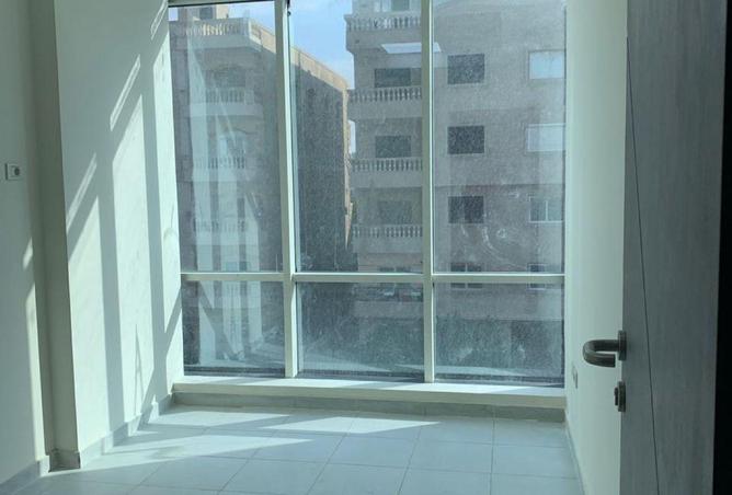 70364833 - صورة العقار 3