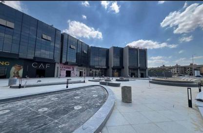 Retail - Studio - 4 Bathrooms for rent in Fountain Park - 5th Settlement Compounds - The 5th Settlement - New Cairo City - Cairo