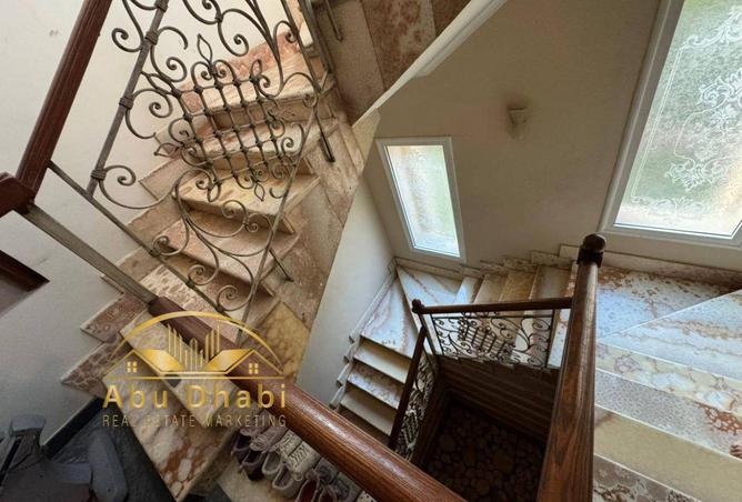 8702602 - Property Image 3