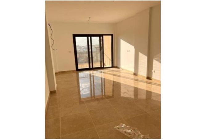99802900 - Property Image 2