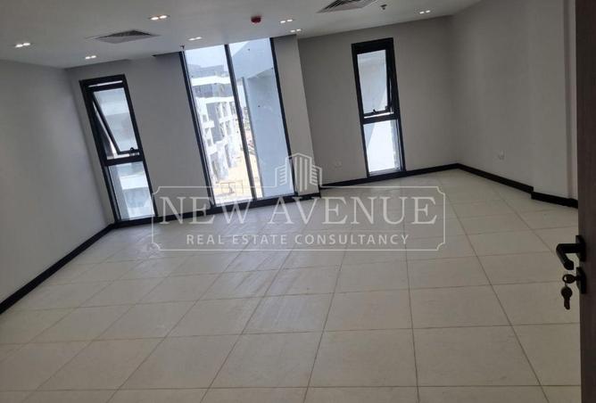 74598767 - Property Image 2