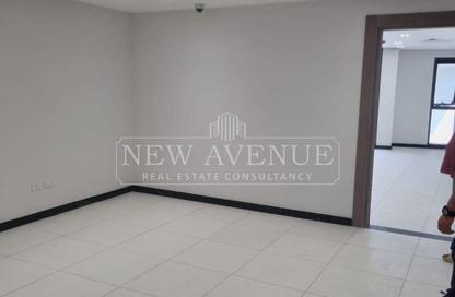 Clinic - Studio - 1 Bathroom for rent in Central Avenue - 2nd District - Sheikh Zayed City - Giza