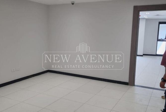 74598767 - Property Image 3