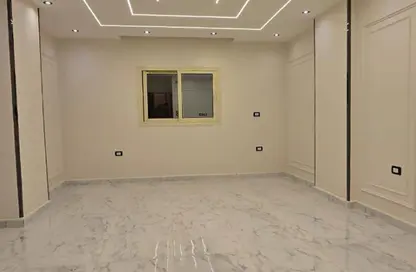 Apartment - 3 Bedrooms - 1 Bathroom for sale in Gate 1 - Khofo - Hadayek El Ahram - Giza