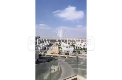 شقة - 2 غرف نوم - 3 حمامات للبيع في كمبوند البروج - كمبوندات الشروق - مدينة الشروق - القاهرة