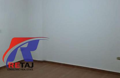 Apartment - 3 - 2 for sale in Ahmed Al Zomor St. - 9th Zone - Nasr City - Cairo