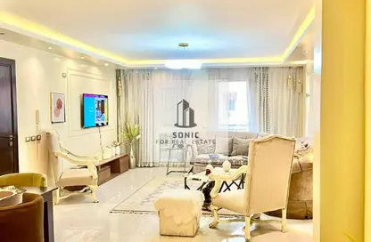 Apartment - 3 Bedrooms - 2 Bathrooms for sale in Taj City - 5th Settlement Compounds - The 5th Settlement - New Cairo City - Cairo