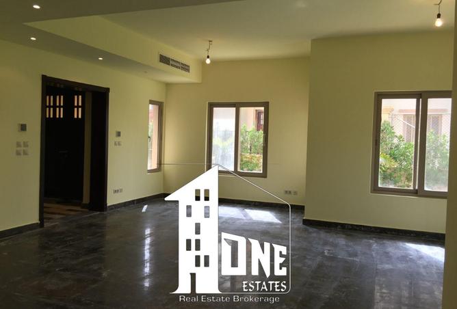 104041858 - Property Image 2