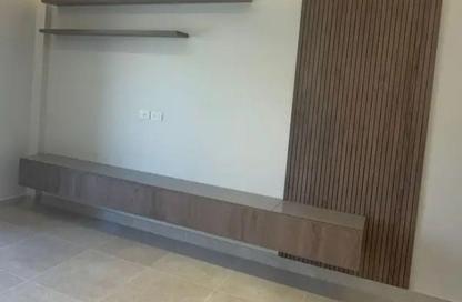 شقة - 2 غرف نوم - 2 حمامات للايجار في مون ريزيدنس - فيفث سكوير - التجمع الخامس - مدينة القاهرة الجديدة - القاهرة
