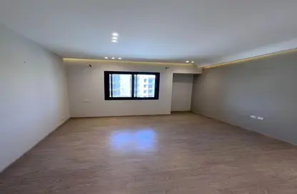 شقة - 3 غرف نوم - 3 حمامات للبيع في 6 ويست - بيفرلي هيلز - كمبوندات الشيخ زايد - الشيخ زايد - الجيزة