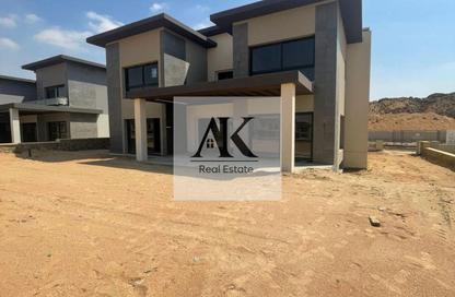 Villa - 4 Bedrooms - 4 Bathrooms for sale in Swan Lake Residence - 5th Settlement Compounds - The 5th Settlement - New Cairo City - Cairo