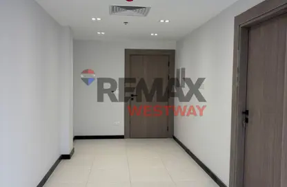 عيادة - غرفة نوم - 1 حمام للبيع في سنترال افينيو - الحي الثاني - الشيخ زايد - الجيزة