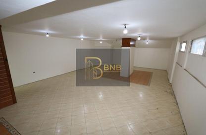 Shop - Studio - 4 Bathrooms for rent in Ahmed Al Zomor St. - 9th Zone - Nasr City - Cairo