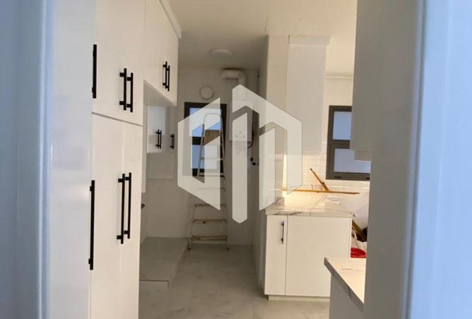 98005692 - Property Image 3