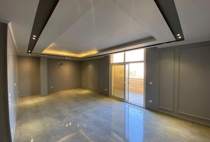 70102980 - Property Main Image