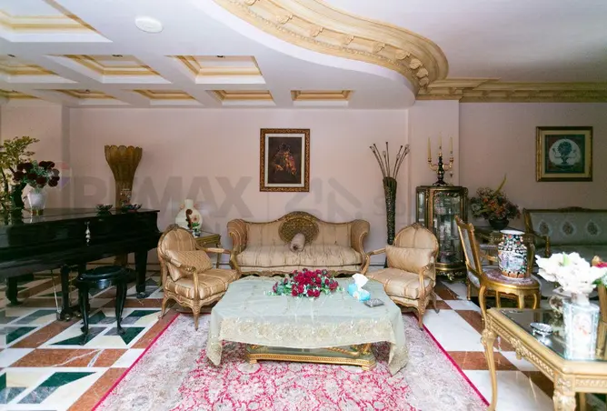 86402681 - Property Image 3