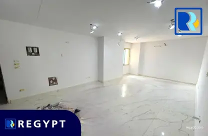 Office Space - 3 Bedrooms - 3 Bathrooms for rent in Bavaria Town - Zahraa El Maadi - Hay El Maadi - Cairo