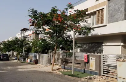 فيلا - 4 غرف نوم - 4 حمامات للبيع في زايد ديونز - الحي السادس - الشيخ زايد - الجيزة