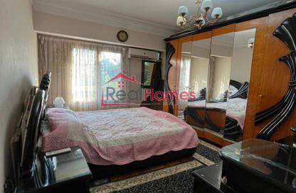 Apartment - 3 Bedrooms - 2 Bathrooms for sale in Bahgat Ali St. (Ebn Al Nabeh) - Zamalek - Cairo