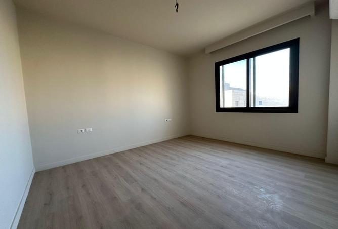 64639020 - Property Image 3