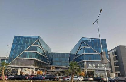 محل تجاري - استوديو - 1 حمام للبيع في ريتزي - شارع الشباب - الشيخ زايد - الجيزة
