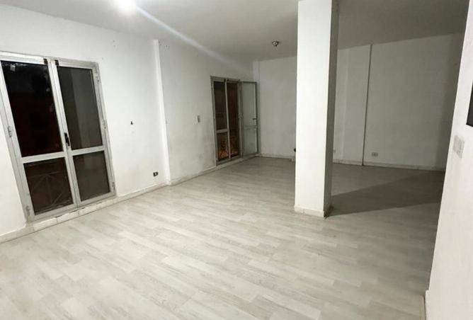 70877608 - صورة العقار 2