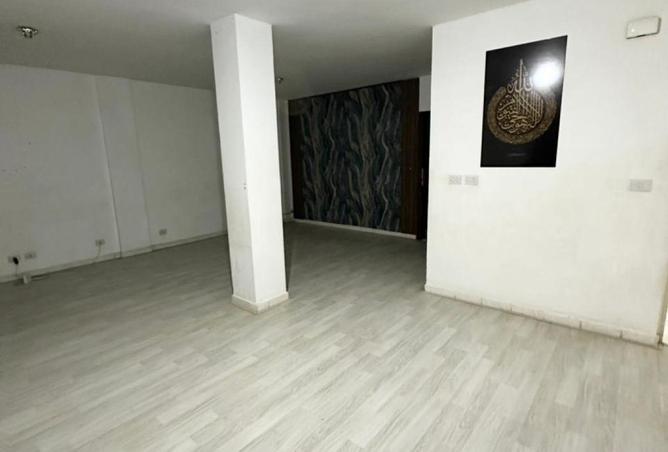 70877608 - صورة العقار 3