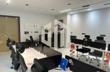 Office Space - Studio - 1 Bathroom for rent in Hyde Park Business District Mall - South Teseen St. - The 5th Settlement - New Cairo City - Cairo