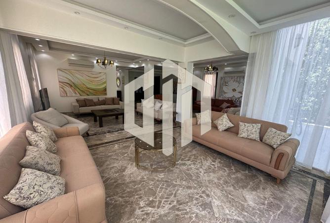 102909946 - Property Image 3