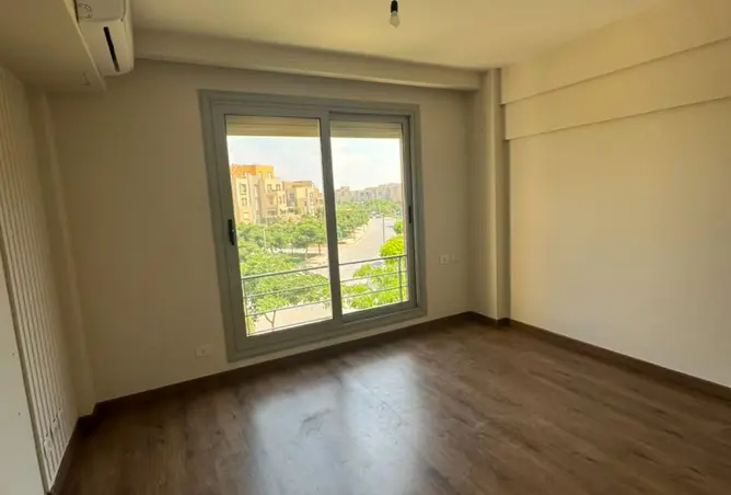 102057639 - Property Image 2