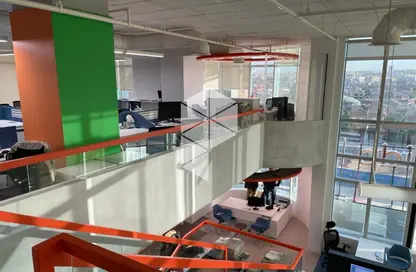 مساحات مكتبية - 8 غرف نوم - 6 حمامات للايجار في شارع ال ٩٠ الجنوبي - شارع التسعين الجنوبي - التجمع الخامس - مدينة القاهرة الجديدة - القاهرة