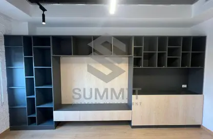 عيادة - 2 غرف نوم - 1 حمام للايجار في اليجانتري - الحي الاول - التجمع الخامس - مدينة القاهرة الجديدة - القاهرة