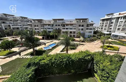 Apartment - 2 Bedrooms - 1 Bathroom for sale in Hyde Park - New Cairo City - Cairo