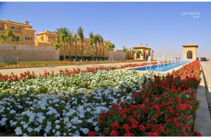 Townhouse - 4 Bedrooms - 3 Bathrooms for sale in La Vista City - New Capital Compounds - New Capital City - Cairo Townhouse - 4 Bedrooms - 3 Bathrooms for sale in La Vista City - New Capital Compounds - New Capital City - Cairo