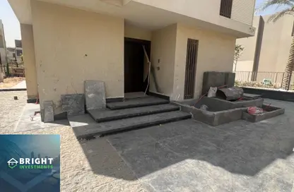 Villa - 5 Bedrooms - 4 Bathrooms for sale in Sodic East - 6th District - New Heliopolis - Cairo