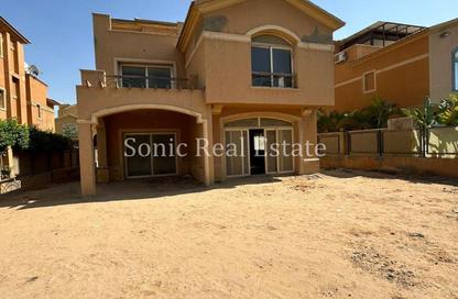 Villa - 5 Bedrooms - 6 Bathrooms for sale in Dyar Park - Ext North Inves Area - New Cairo City - Cairo