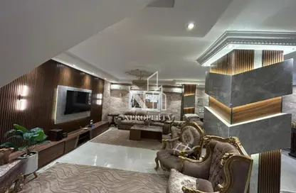 Villa - 3 Bedrooms - 2 Bathrooms for sale in Gate 1 - Khofo - Hadayek El Ahram - Giza