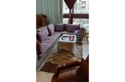 شقة - 3 غرف نوم - 1 حمام للبيع في شارع ذاكر حسين - الحديقة الدولية - الحي السابع - مدينة نصر - القاهرة