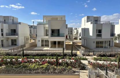 Villa - 3 - 4 for sale in Cairo Gate - Sheikh Zayed Compounds - Sheikh Zayed City - Giza